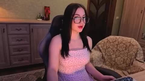 Snapshot of anneaverry chatting on 02.14.26 anneaverry online show from 02.14.26