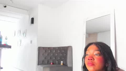 Annie  online show from 02.15.25