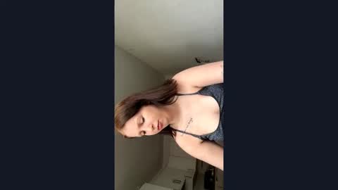 kira online show from 04.14.26