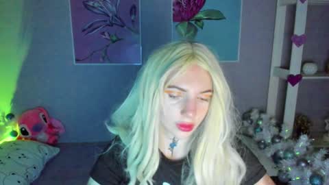 Annet online show from 12.18.24