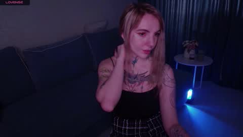 Annet online show from 10.10.25