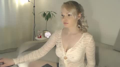 Annett online show from 01.19.25