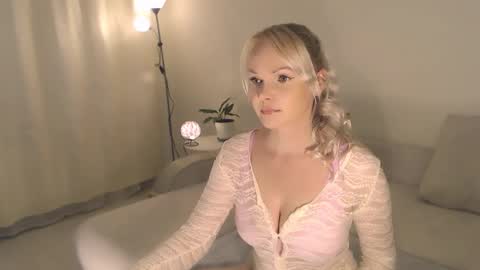 Annett online show from 09.17.25