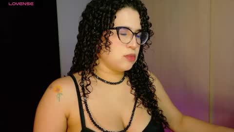 ANGEL  independent model  online show from 04.25.26