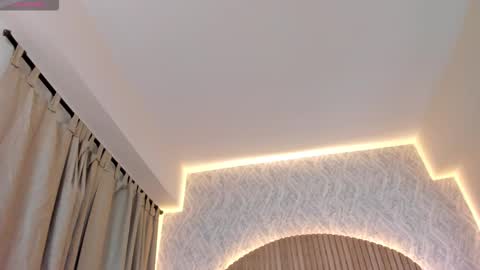 Annhya  online show from 11.18.25