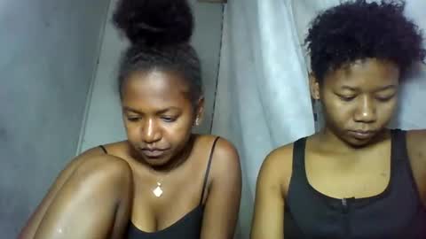 annick98 online show from 02.10.26