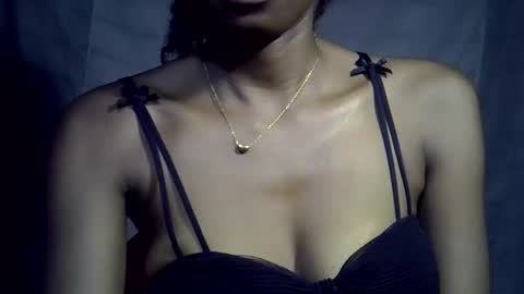 Annie online show from 02.05.26