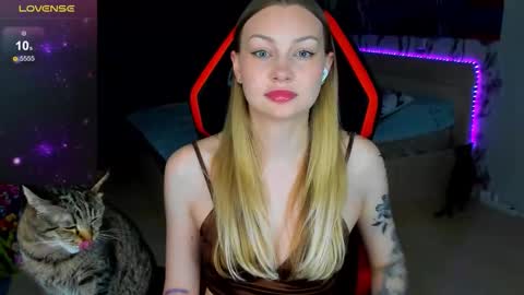 Annie online show from 03.17.26