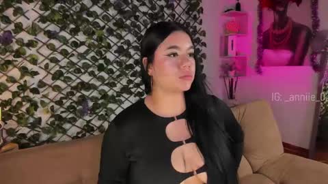 annie_barozzi online show from 12.28.24