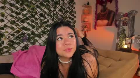 annie_barozzi online show from 12.30.24