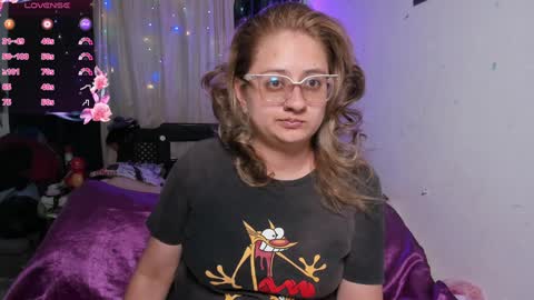 Snapshot of annie_bigboobs_ chatting on 01.22.25 Ana Bolena independent model online show from 01.22.25