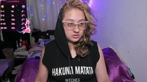 Snapshot of annie_bigboobs_ chatting on 01.29.25 Ana Bolena independent model online show from 01.29.25