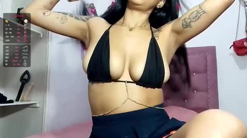 Snapshot of annie_camom chatting on 03.06.25 annie online show from 03.06.25