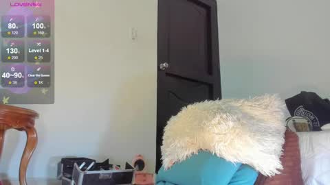 annie_santosx online show from 02.06.25