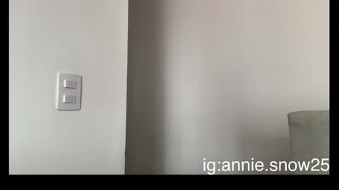 JEANNE no olvides seguirme dont forget follow me  uu online show from 02.05.25