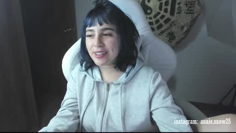 JEANNE no olvides seguirme dont forget follow me  uu online show from 02.20.25