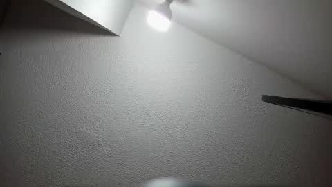 Annie And Leandro online show from 01.11.26