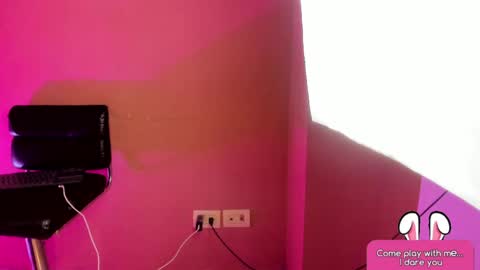 Annie Bluee online show from 04.01.26