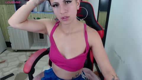 Anniee online show from 01.28.25