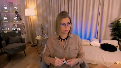 Snapshot of annielight chatting on 02.17.26 Annie online show from 02.17.26