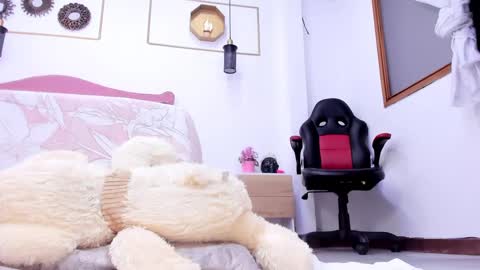 Annie online show from 02.01.25