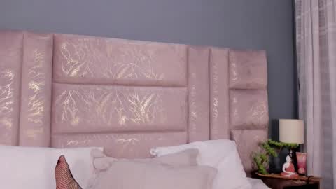 Annie online show from 10.21.25