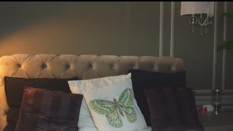 AnnieStyles online show from 02.20.25