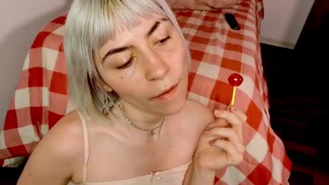 annietinky online show from 11.10.25