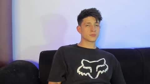 Snapshot of anniie_and_alex chatting on 03.01.25 Annie Alex online show from 03.01.25