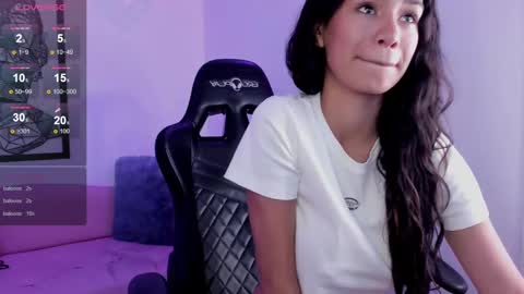 Annie Evans  online show from 01.30.25