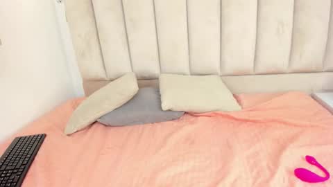 Annie Queen online show from 10.09.25