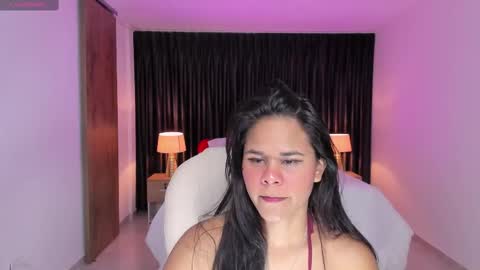 Anniiee online show from 02.15.25