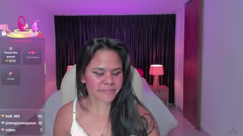 Anniiee online show from 02.16.25