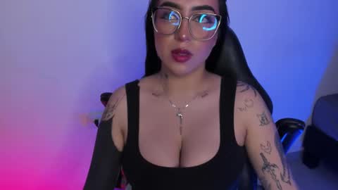 Annika online show from 10.17.25