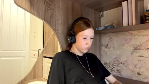 Kira online show from 04.03.26