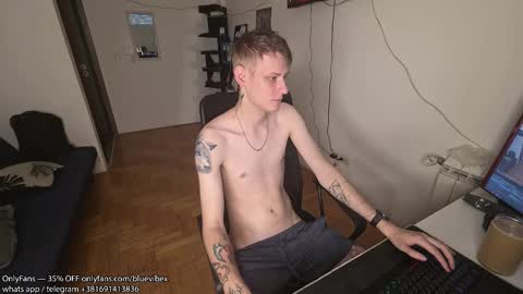 Snapshot of annonimsick chatting on 10.31.25 online show from 10.31.25