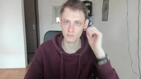 Snapshot of annonimsick chatting on 11.26.25 online show from 11.26.25