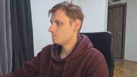 Snapshot of annonimsick chatting on 12.02.25 online show from 12.02.25