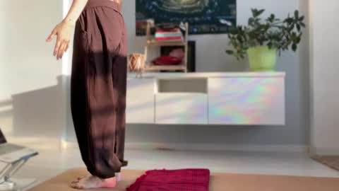 N  antics online show from 09.17.25