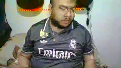 lion kennedy independent model moderator online show from 10.29.25