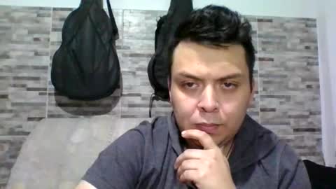 lion kennedy independent model moderator online show from 04.17.26