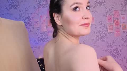 Annie online show from 10.31.25