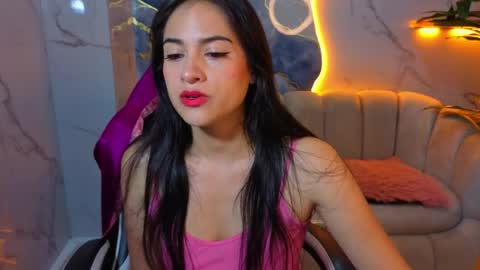 Live 1500am 2100pm COLOMBIAN HOUR online show from 04.02.26