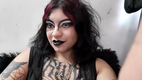 Snapshot of anny_velvetpain chatting on 02.13.26 Annie online show from 02.13.26