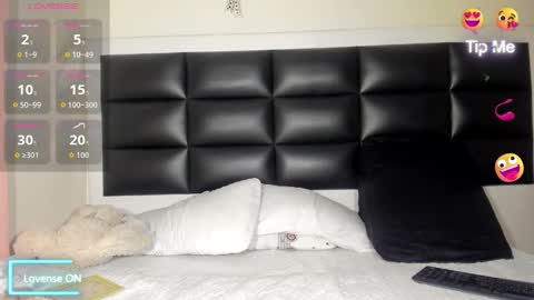 Melani online show from 11.27.25