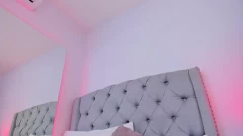 Anny bluey online show from 02.26.25