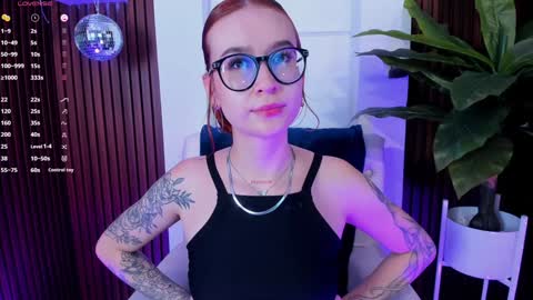 Snapshot of annybuny chatting on 02.06.25 Ana online show from 02.06.25