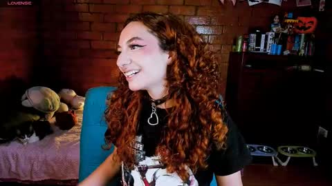 Snapshot of annycolin chatting on 02.15.26 Anny IG online show from 02.15.26