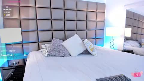    online show from 03.06.25