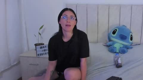 Anny online show from 11.25.25